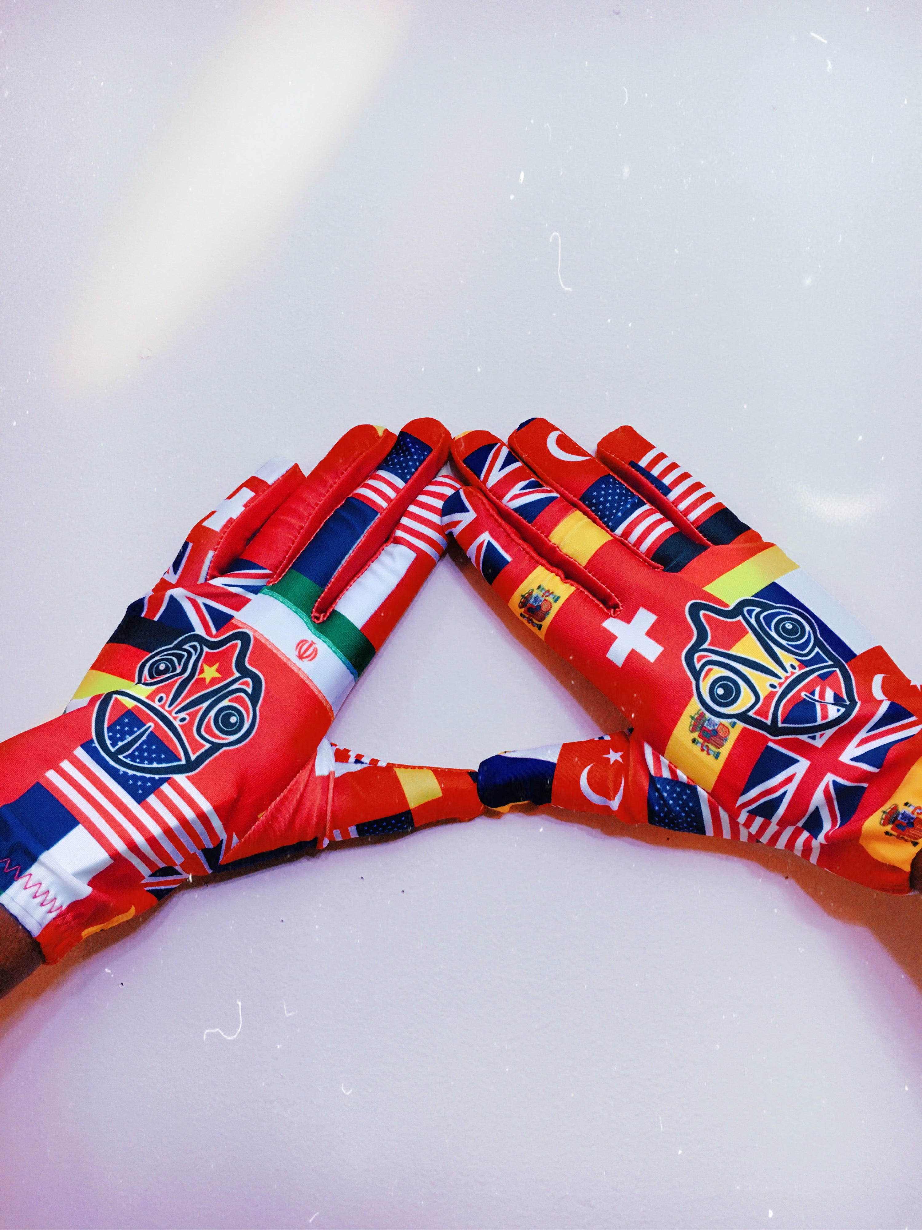 PANDEMIC Gloves by mailloechii